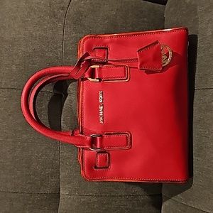 MICHAEL KORS Women’s Red Dillon Top Zip E/W Satchel
